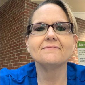 Meet your Posher, Roxanne